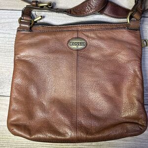 Fossil Shoulder Bag‎ Leather Brown Medium Purse Pockets Zipper Lined Cow Hide